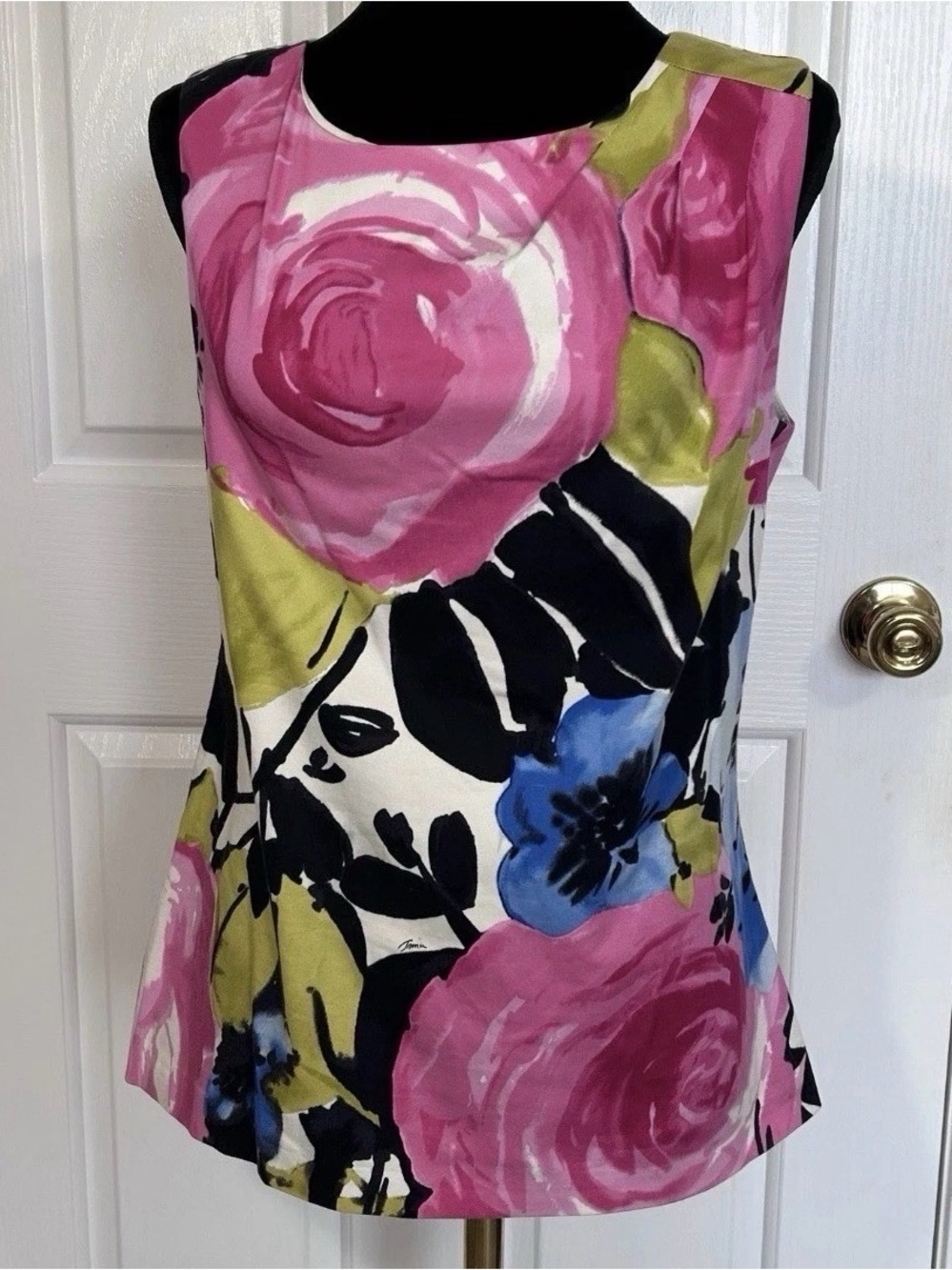 Trina Turk Garden Bloom Floral Sleeveless Top M Pink Rose Stretch Shell Blouse
